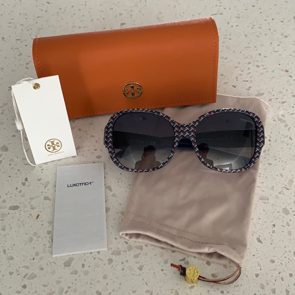 TORY BURCH Authentic T-Zig Zag Print Sunglasses New With Tag - Picture 1 of 16